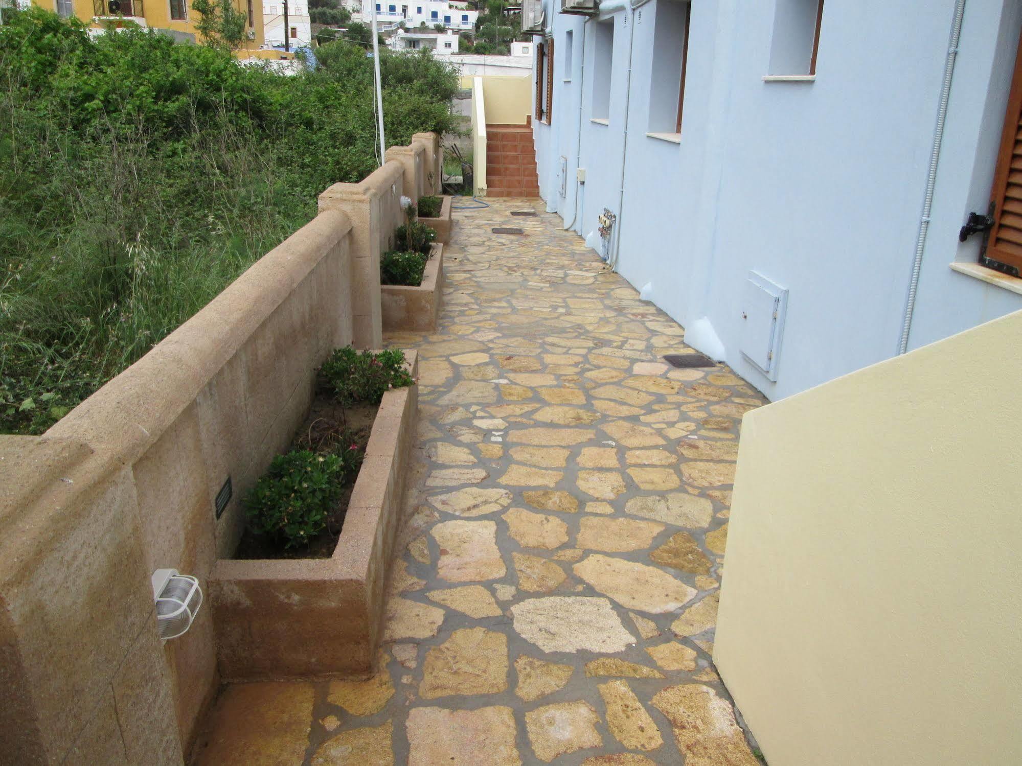 Anemi Leros Apartments Panteli エクステリア 写真